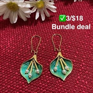 ✅ 3/$18 🆕 Bohemian Leaf Petal hook Drop Dangle Earrings